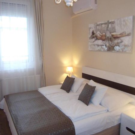 Ametiszt Apartman Heviz Exterior photo