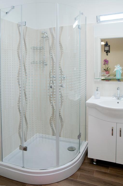 Ametiszt Apartman Heviz Exterior photo