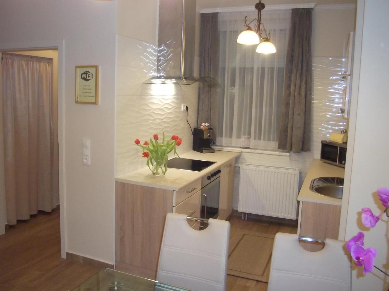 Ametiszt Apartman Heviz Exterior photo